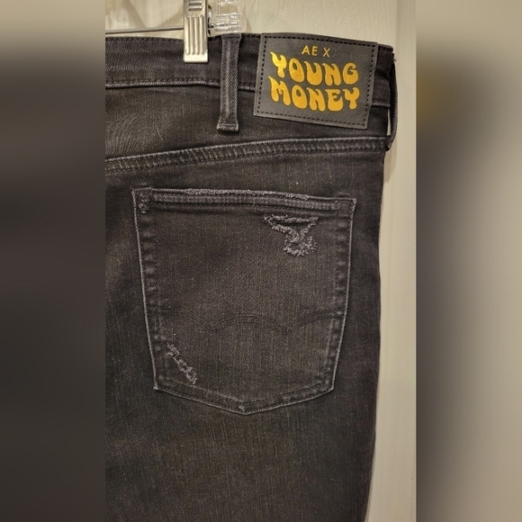 American Eagle Young Money Plaque Distressed Jeans Men's Size 38 X 32 - Picture 6 of 9